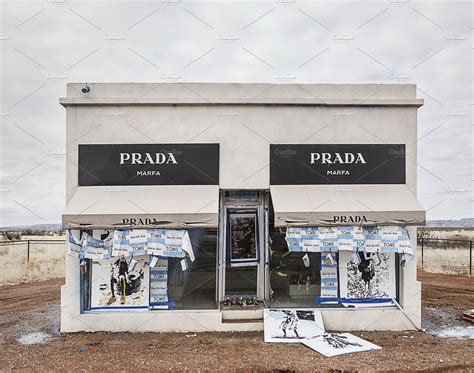 prada marfa vandalism|Prada marfa location.